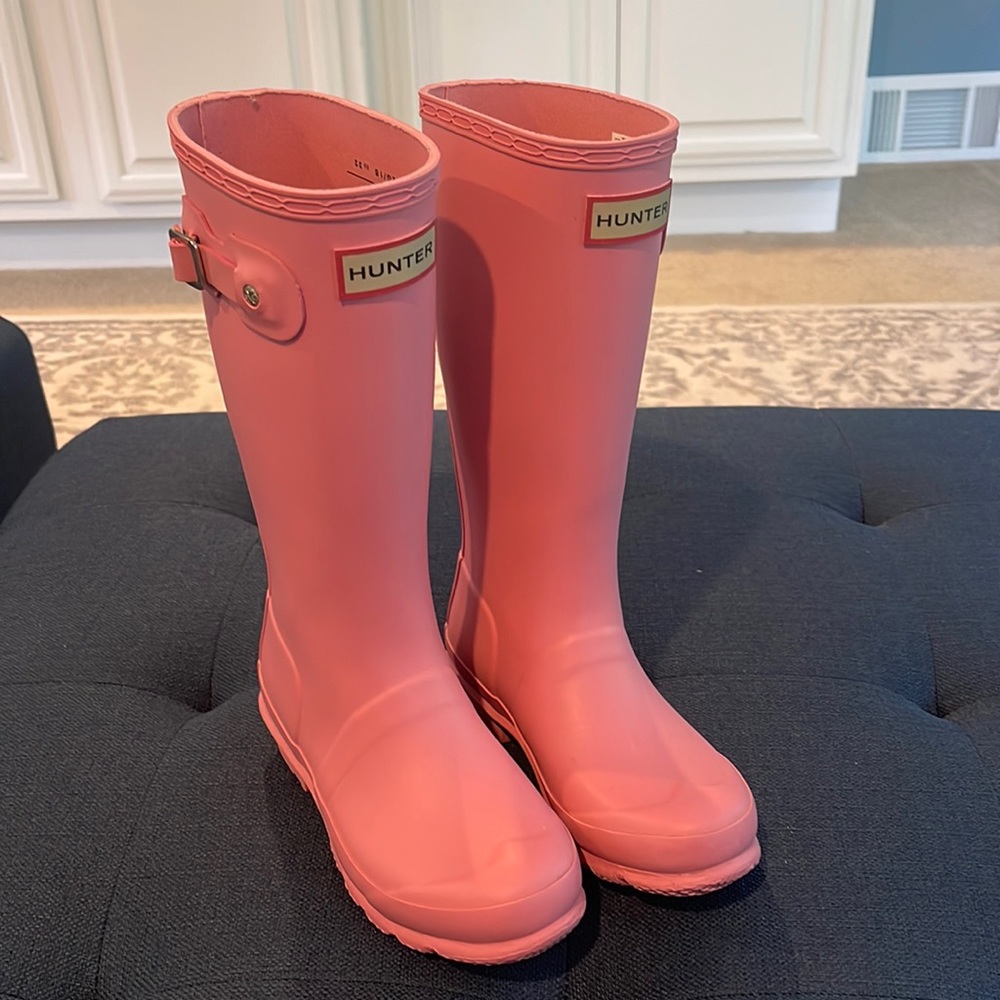 Bubblegum Pink Hunter rain boots